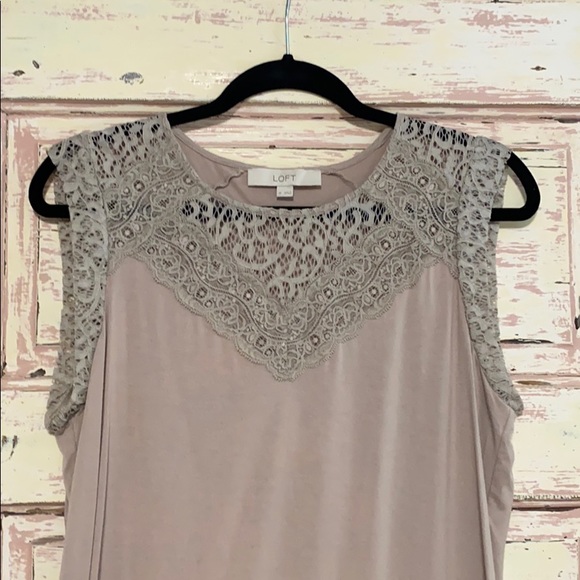 Loft Lace Sleeveless Shirt - Picture 2 of 5